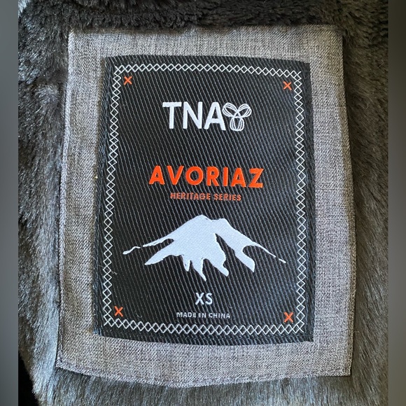 TNA Aritzia Avoriaz Parka XS - Picture 5 of 6